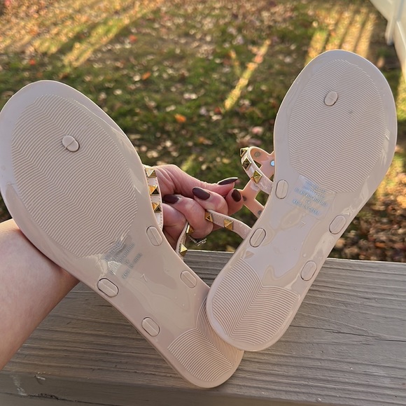 Women’s Thong Sandals - INC - Picture 3 of 4